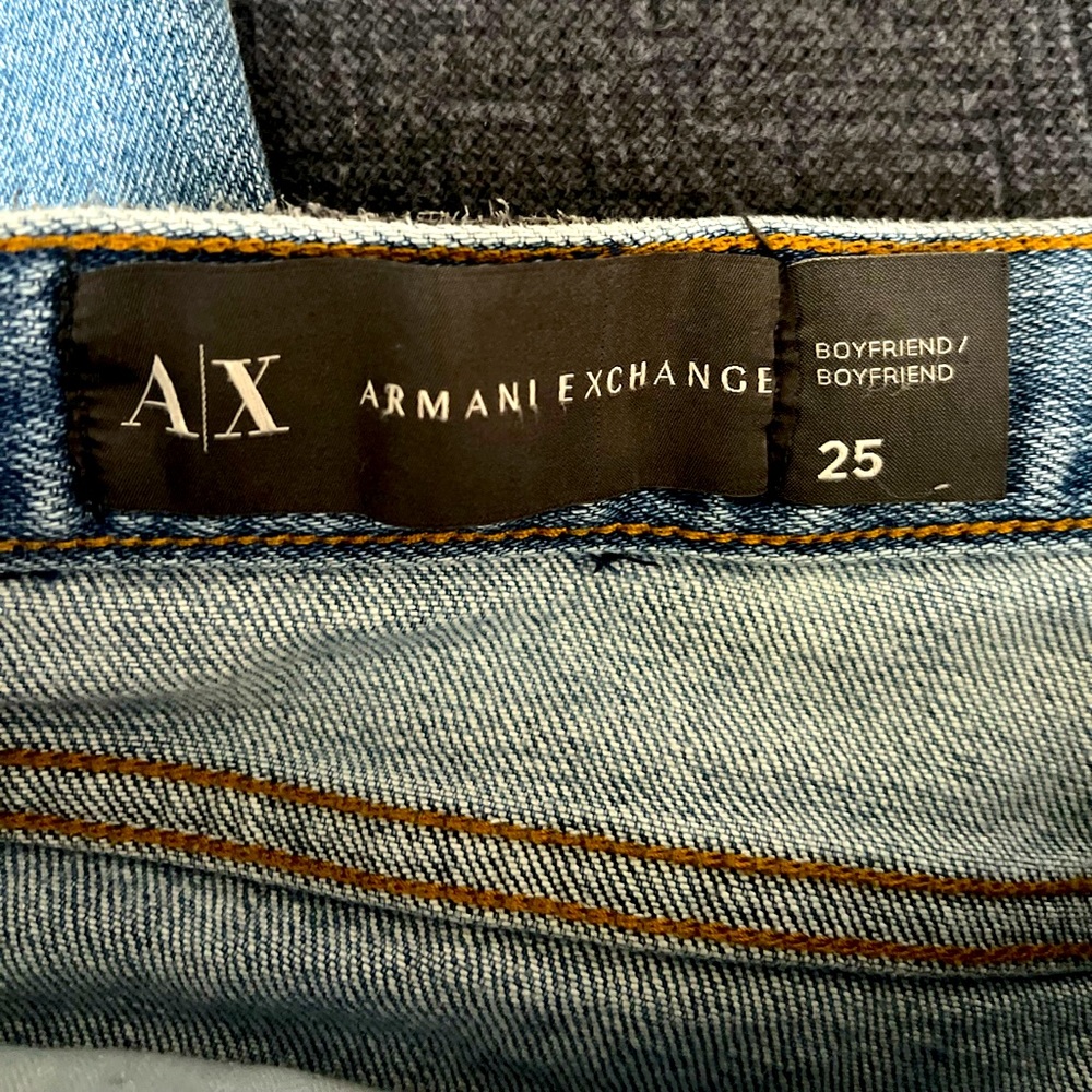 Armani Boyfriend Jeans in sz 25